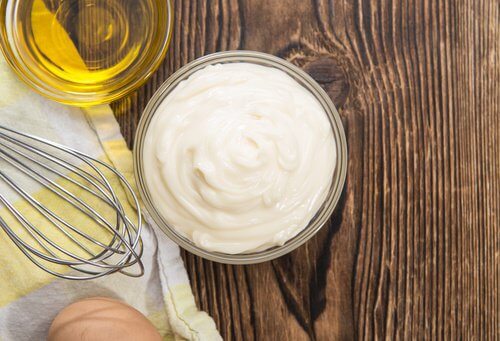 Do not apply mayonnaise to your face