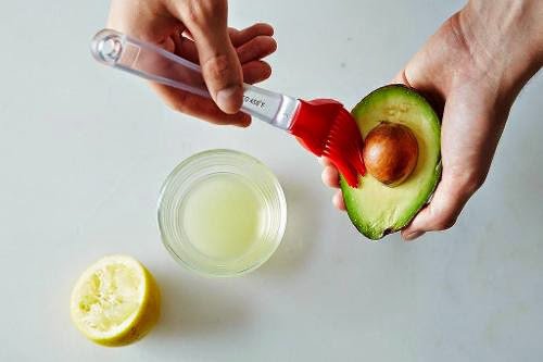 7 Simple Tips to Keep Avocados from Turning Brown