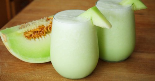 Melon, Spinach, and Grape Smoothie for Tired Muscles