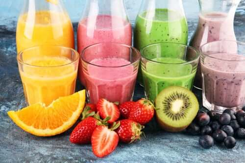 6 Rejuvenating Smoothies and Juices