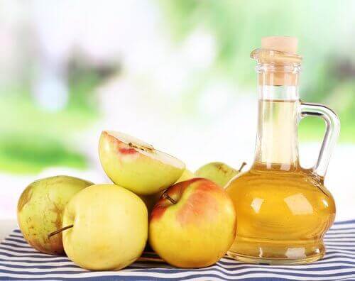 Apple cider vinegar for nail fungus