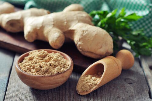 Ginger root with ground ginger