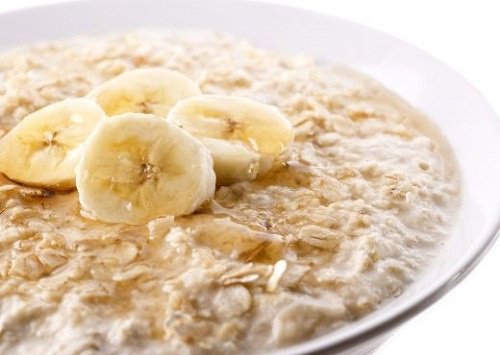 Oat cereal with banana