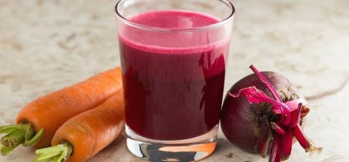 Purifying Beet and Carrot Smoothie for the Liver and Blood