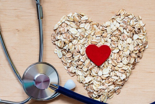 Oatmeal has got insoluble fiber