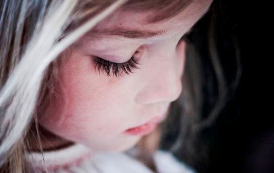 1 sad child Hyper Parenting: A Way to Give the World Unhappy Children