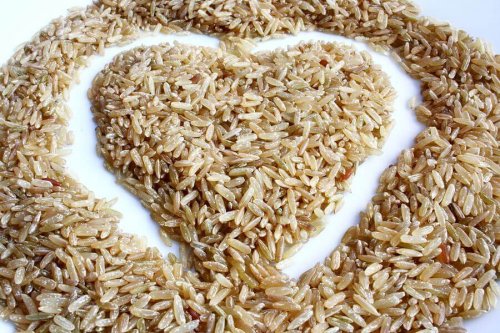 A heart written in brown rice.
