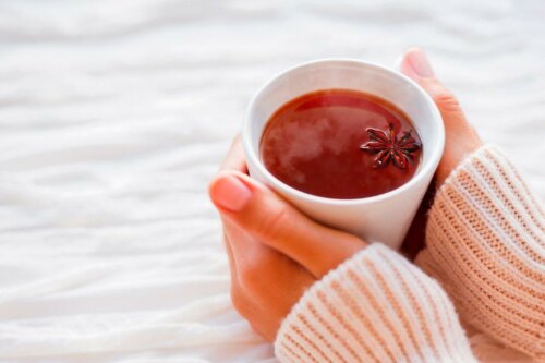 Anis tea can help with intestinal gas.