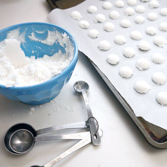 डिओडोराइज़िंग टॉयलेट टैबलेट