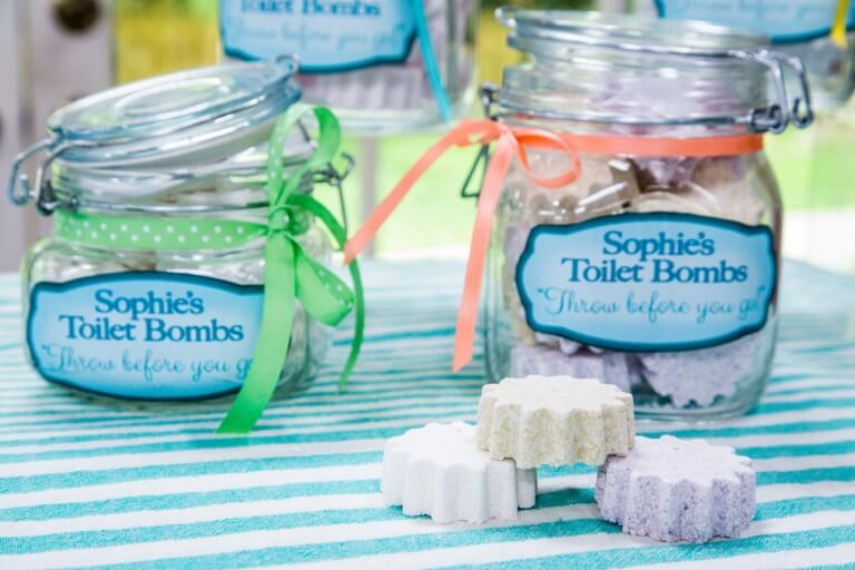 डिओडोराइज़िंग टॉयलेट टैबलेट