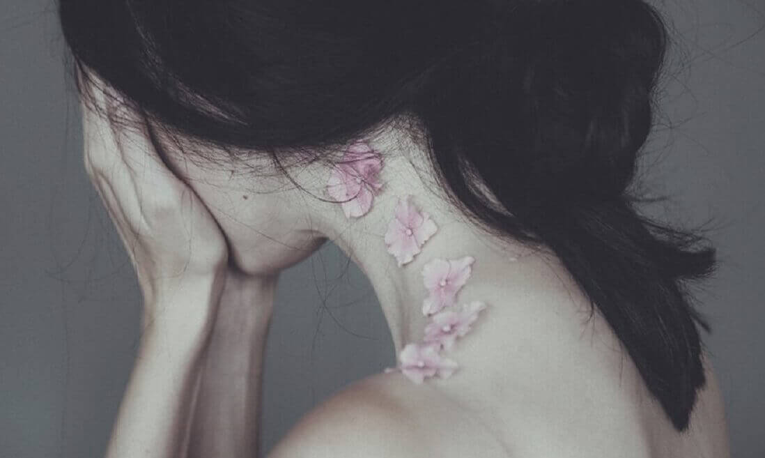 woman-crying-emotional