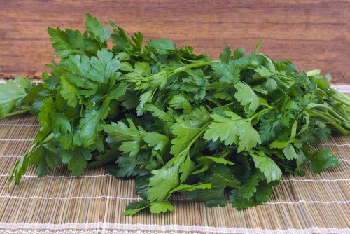 2 parsley relieve swollen feet