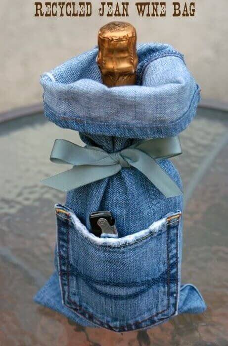 A wine cover made from old jeans.