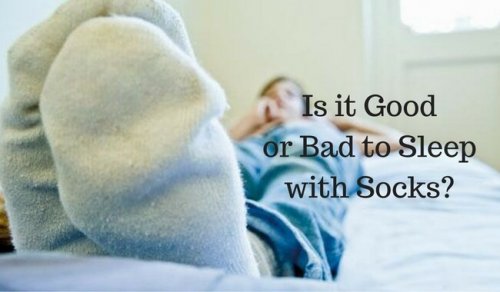 should we sleep with socks on should we sleep with socks on