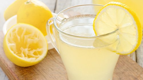 9 Reasons to Start Your Day With Fresh Lemonade