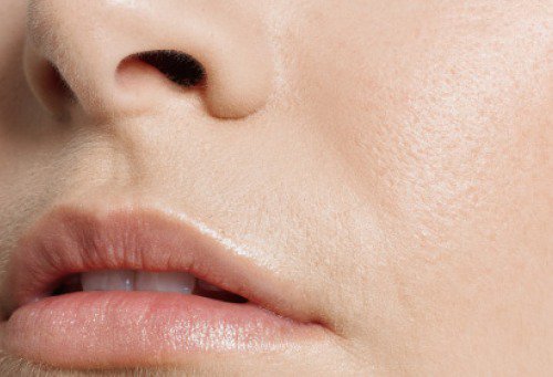 A woman with healthy skin.