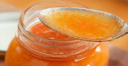 Efficient Natural Honey and Turmeric Remedy