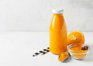 Five Homemade Drinks to Detox Your Liver