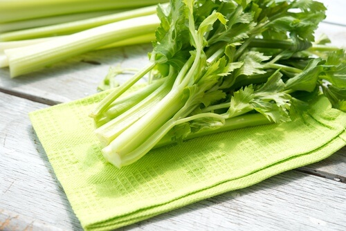 Celery is one of the reheated foods that can cause food poisoning