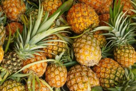 Many different pineapples.