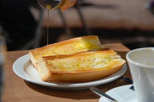 bread and olive oil
