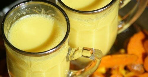 抗發炎杏仁將黃牛奶