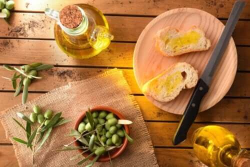 Bread and Olive Oil: The Perfect Combination
