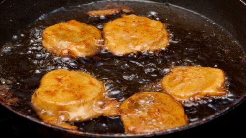 A pan of fried food.