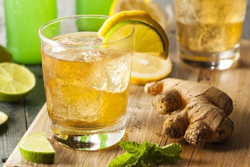 डिटॉक्स वाटर : Ginger lime detox water