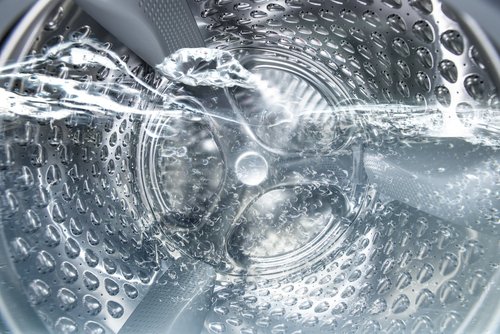 Water flowing inside a clean washing machine naturally eliminate mildew
