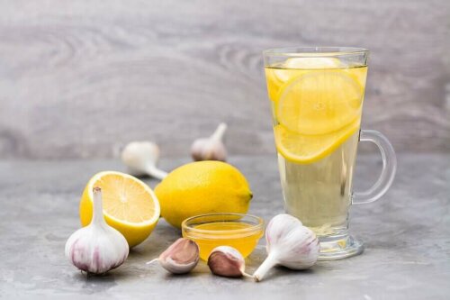 A lemonade with garlic.