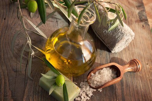 olive oil and sea salt to relieve knee pain