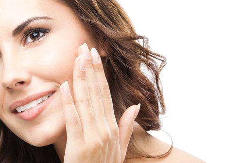 7 Ways to Revitalize Your Face Quickly