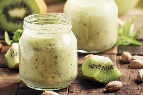 Cantaloupe apple smoothie.