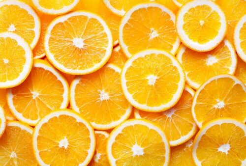 Kilka plasterków pomarańczy na zaparcia