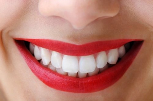Eating apples can improve your dental health