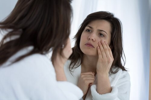 7 Possible Causes of Ocular Tics