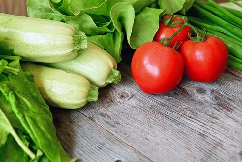 tomatoes and celery are one of the best veggies for retained fluids