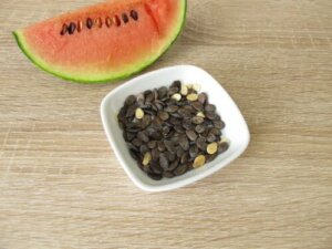 6 Benefits of Watermelon Seeds Boiled in Water