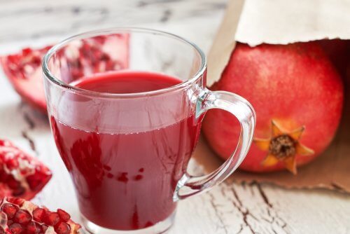 Pomegranate juice - seven amazing benefits