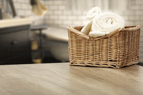 basket with towels