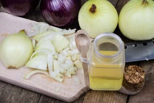 Five Ways Onions Can Help You Get Rid of a Cough