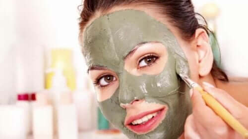 Try This Green Mask to Eliminate Blackheads, Acne, and Blemishes