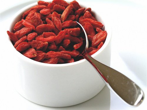 What Are Goji Berries and Why Are They Good For You?
