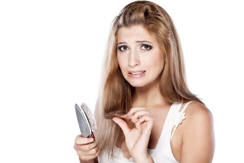 How to Stop Hair Loss with Coconut Water and Lemon