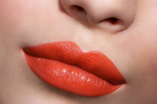 the shape of your lips: thick or large