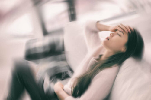 A dizzy woman.