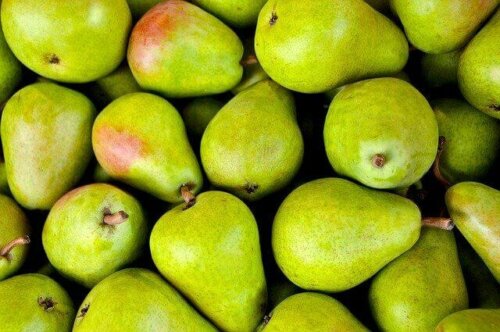 Pears can decrease fluid retention.