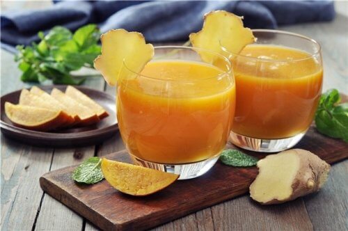 Aloe vera and mango juice