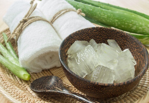 Aloe Vera can help you reduce stretch marks